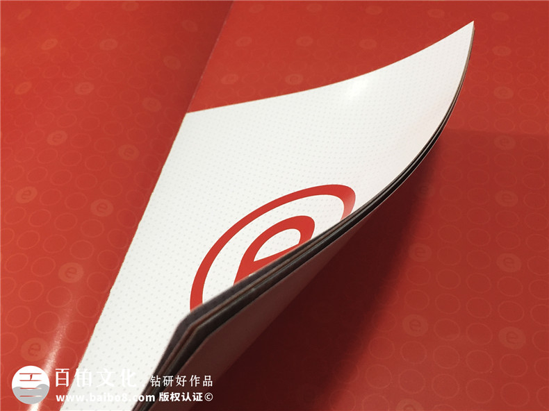 天e木門產(chǎn)品精裝畫冊制作-成都精裝書設(shè)計(jì)
