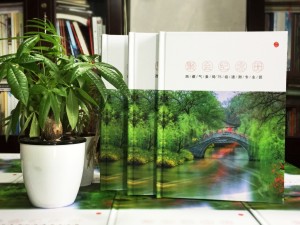 畢業(yè)40年同學(xué)聚會(huì)相冊定制,這板式,這艷麗,這創(chuàng)意,簡直了!