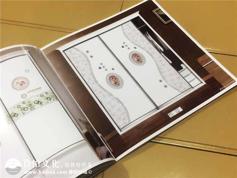 精品藝術(shù)門板家具畫(huà)冊(cè)-產(chǎn)品宣傳畫(huà)冊(cè)