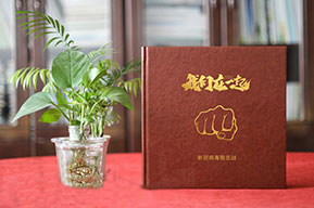 疫情紀(jì)念品：設(shè)計(jì)專業(yè)的紀(jì)念冊(cè) 抗擊疫情英雄事跡紀(jì)念冊(cè)怎么做？